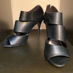 3 x $20 OR 2 x $15 - Cute black heels